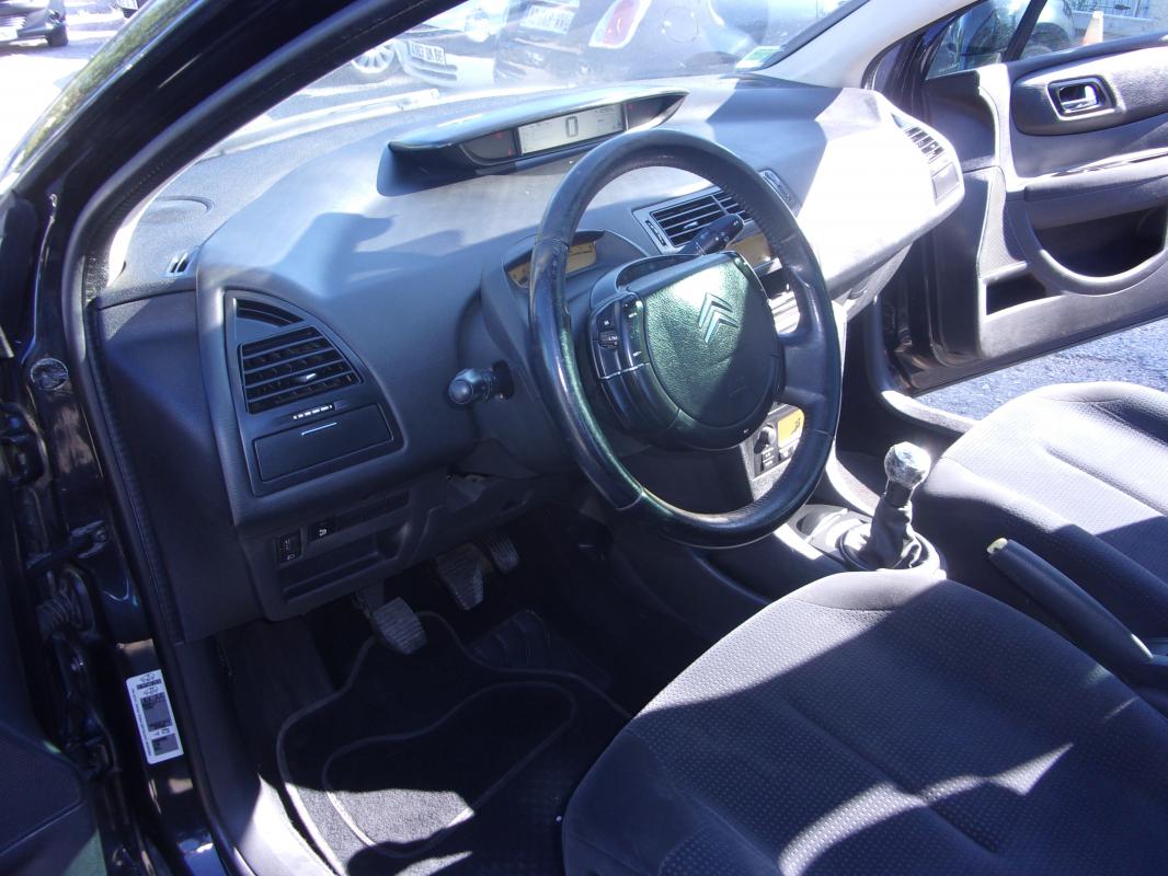 Citroën C4 - 1.6 16V 110 AMBIANCE VELOURS