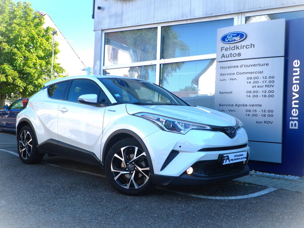 TOYOTA C-HR - HYBRID 1.8 122 BVA E-CVT 2WD GRAPHIC RC18 (2019)